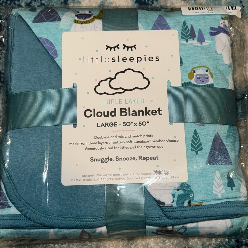 Little sleepies yeti friends cloud blanket